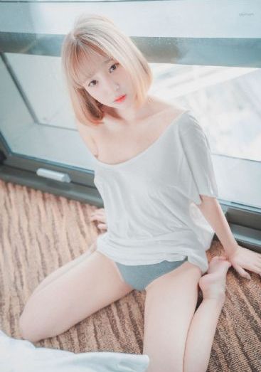 电影春潮烂漫海棠红